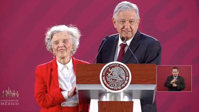 Elena Poniatowska y Andrés Manuel López Obrador.