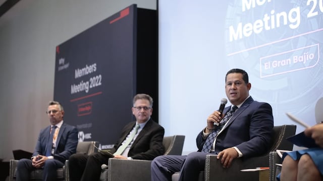 Diego Sinhue Rodríguez promueve “mentefactura” en zonas marginadas de Guanajuato