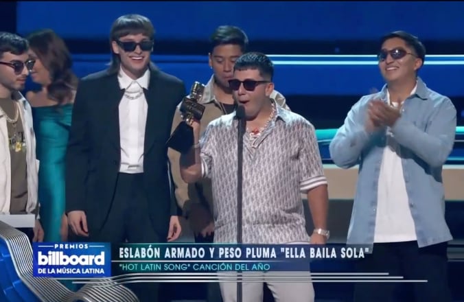 Premios Billboard de la Música Latina 2023: Eslabón Armado & Peso Pluma ganan en “Hot Latin Song” Canción del Año