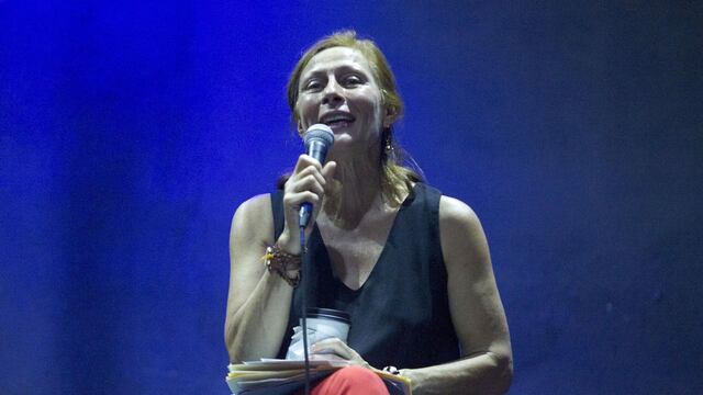 Tatiana Clouthier. Reclamos de Fox.