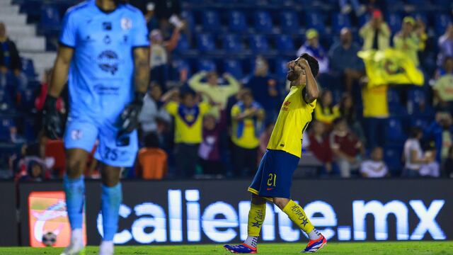 Henry Martín celebrando un gol contra Querétaro