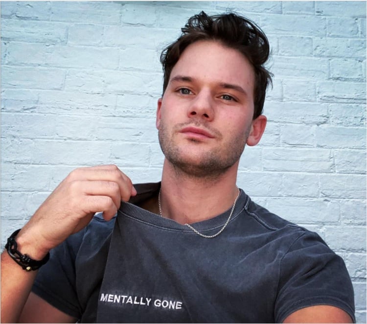 El actor Jeremy Irvine podría interpretar a Alan Scott en la serie 'Green Lantern'