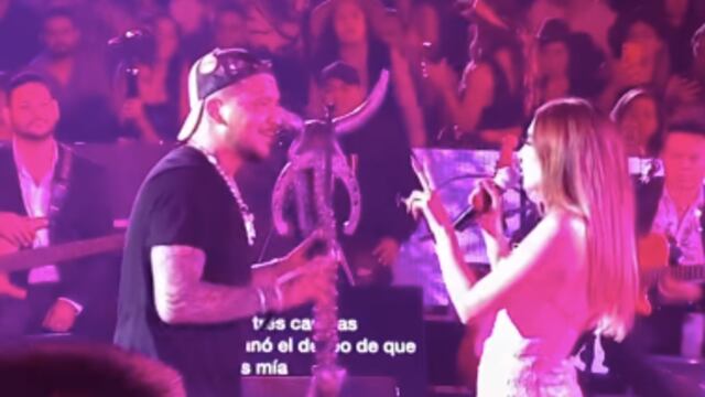 Christian Nodal y Carolina Ross