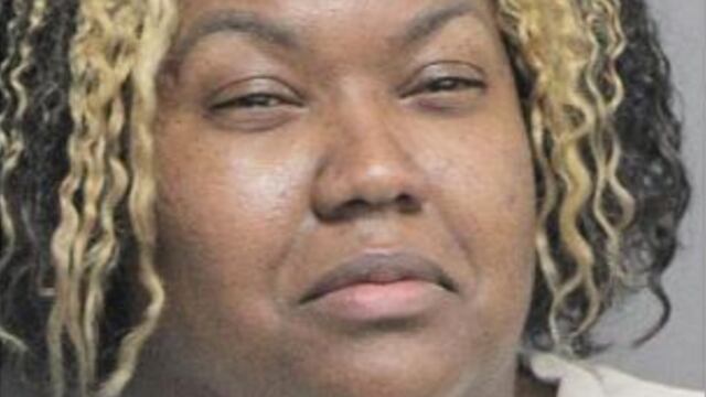 Se niega a devolver millones de pesos