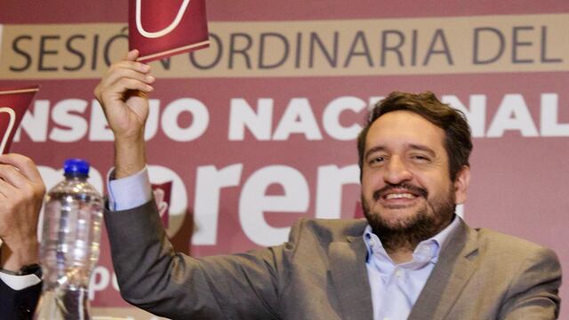 Andrés Manuel López Beltrán no acude a Consejo Nacional de Morena y descartan que sea por salud de AMLO