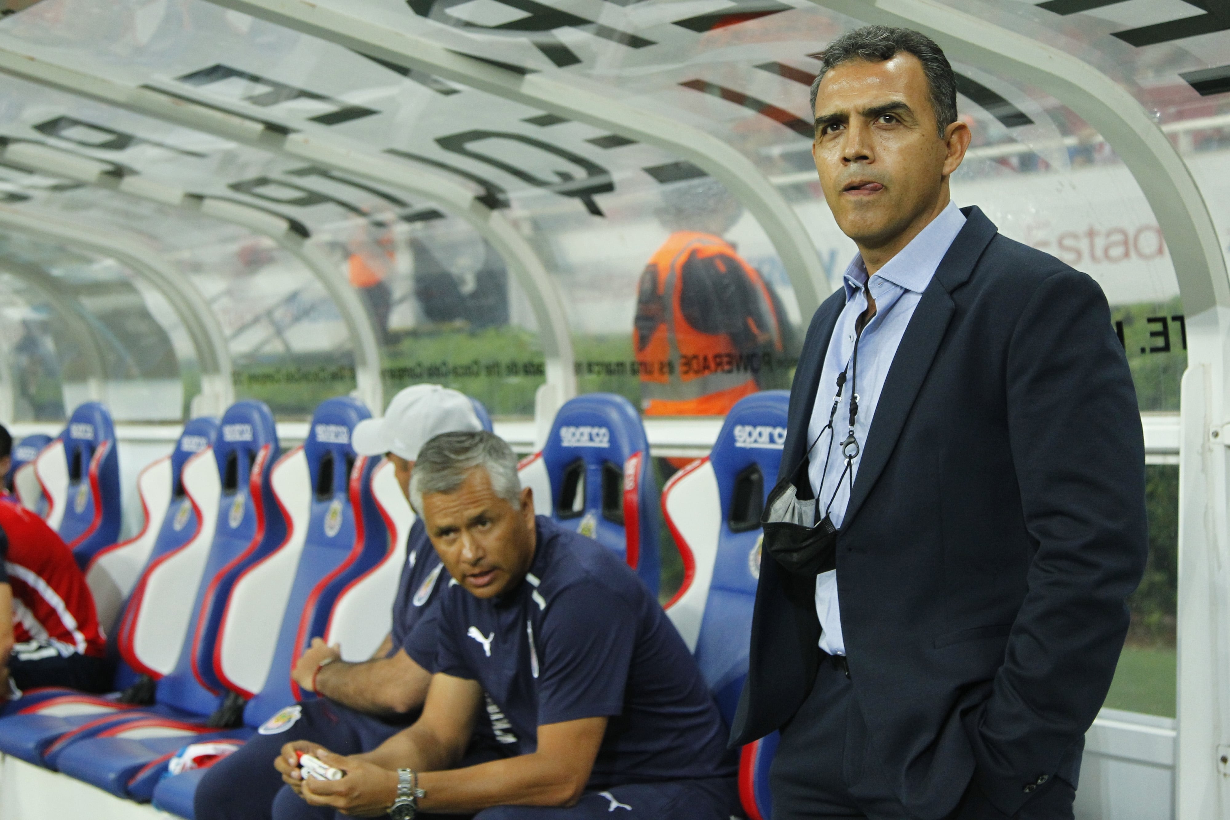 Ricardo Cadena tomó la dirección técnica interina de las Chivas