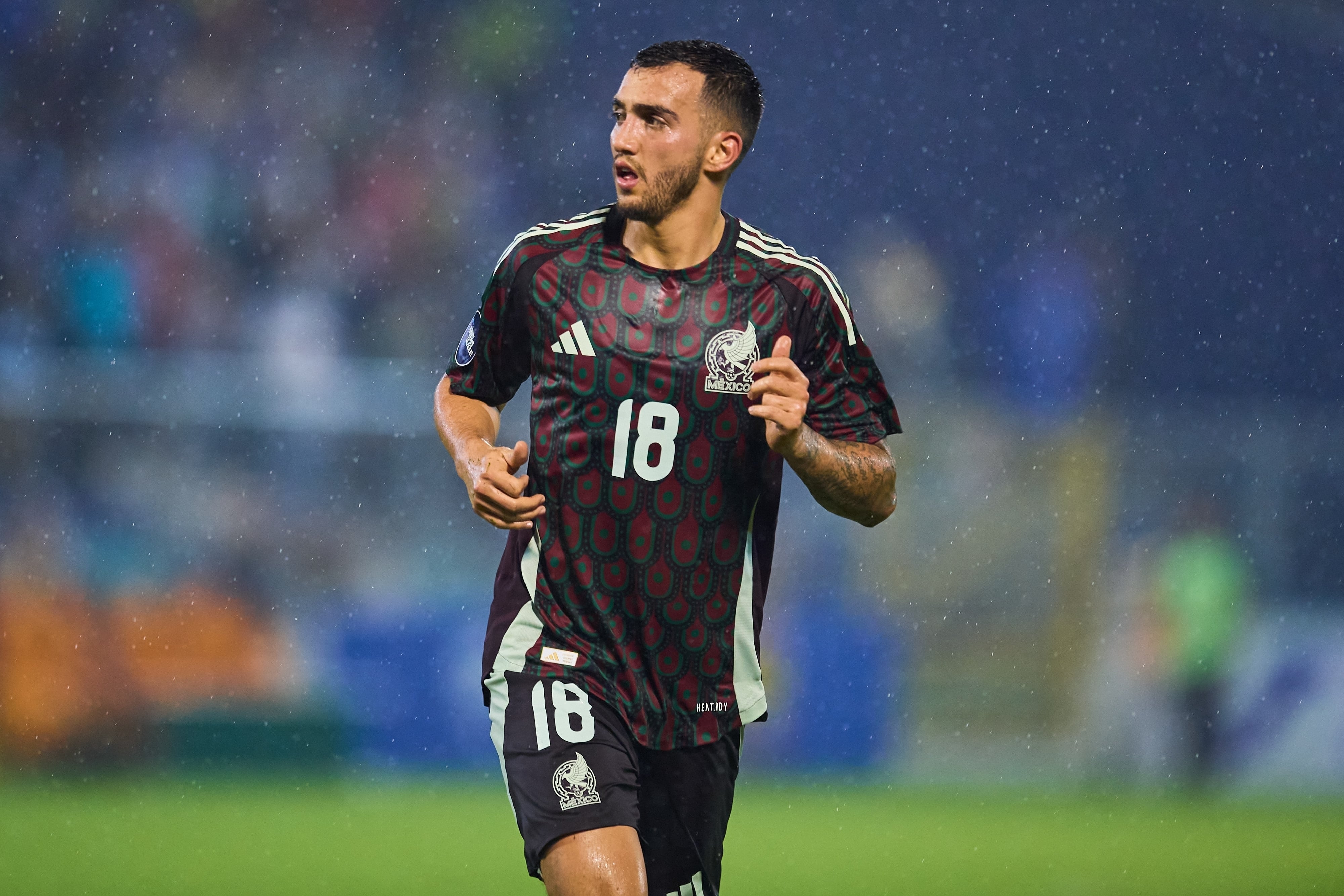 Luis Chávez, en un partido con la Selección Mexicana.