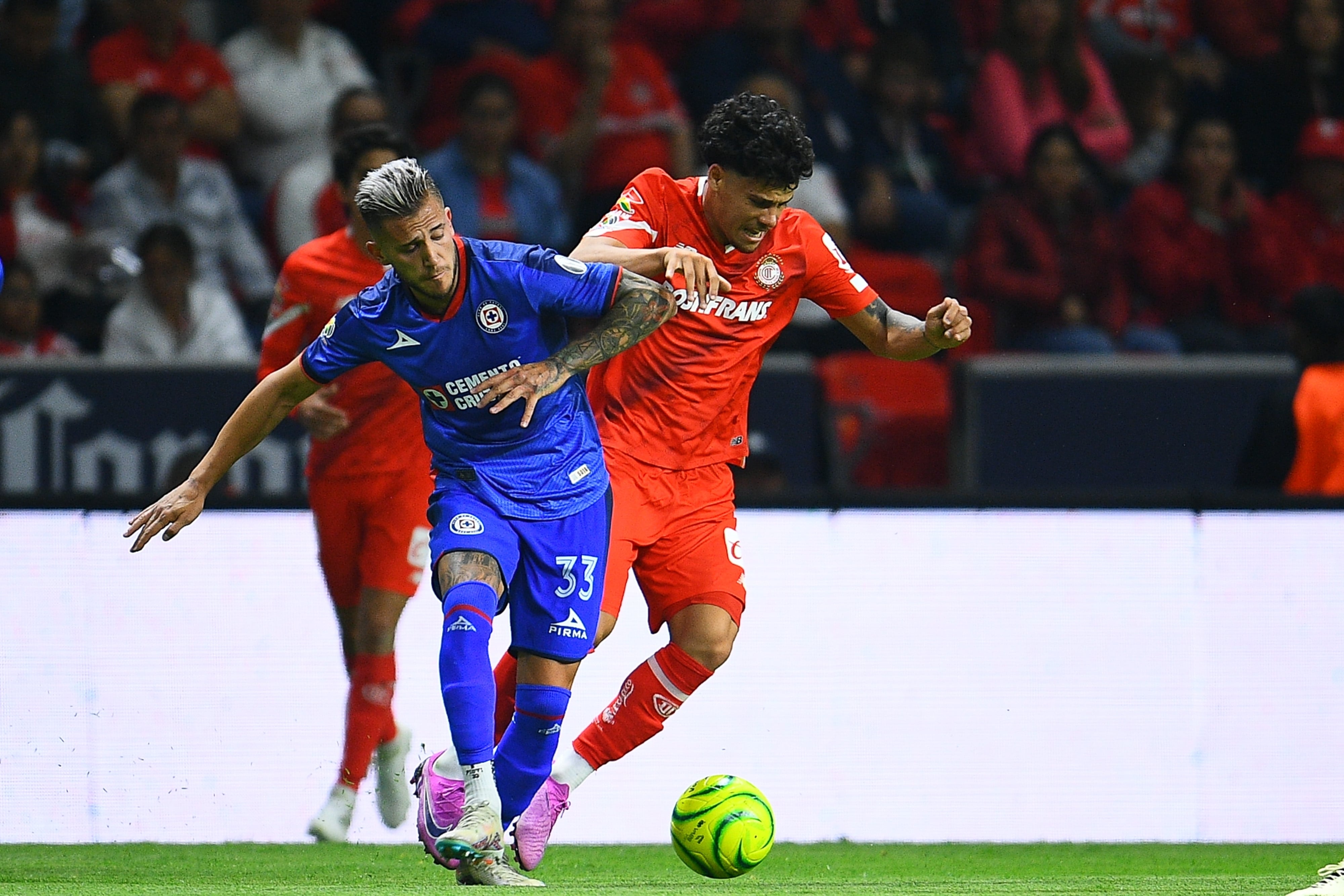 Gonzalo Piovi se lesionó ante Club Toluca.