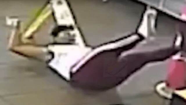 La mujer reclamó porque le entregaron un pedido incorrecto.