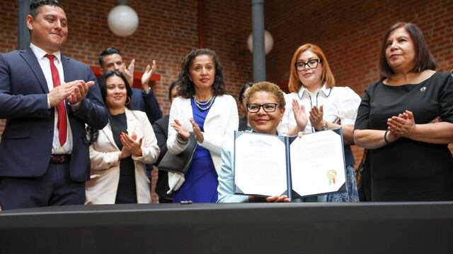 Karen Bass, alcaldesa de Los Ángeles