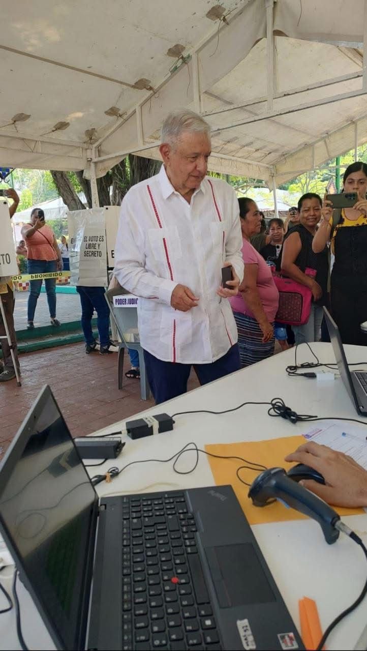 AMLO vota en las elecciones Poder Judicial 2025