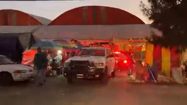 Se desata balacera en el Mercado Morelos de Puebla; el saldo es de 4 personas muertas y 2 heridos