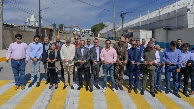 Pedro Rodríguez inaugura repavimentación