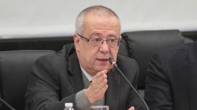 Tengo excelente opinión de Carlos Urzúa