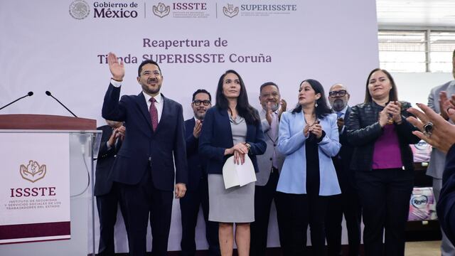 Martí Batres reabrió Super ISSSTE Coruña en CDMX