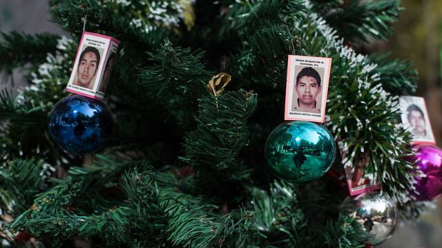 Cierre de año para madres y padres de los 43 estudiantes desaparecidos de Ayotzinapa