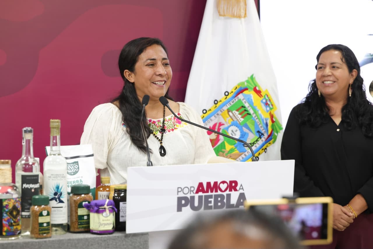 Autoridades de Puebla anuncian el Encuentro Nacional del Mezcal.