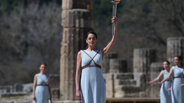 Se encendió la llama olímpica rumbo a Tokio