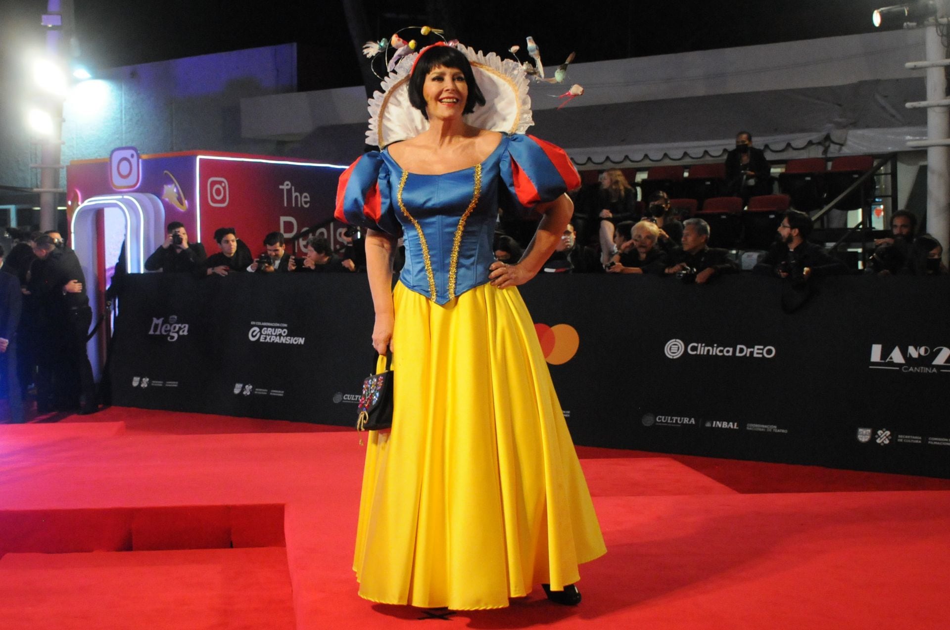 Margarita Gralia vestida de Blancanieves en Los Metro.