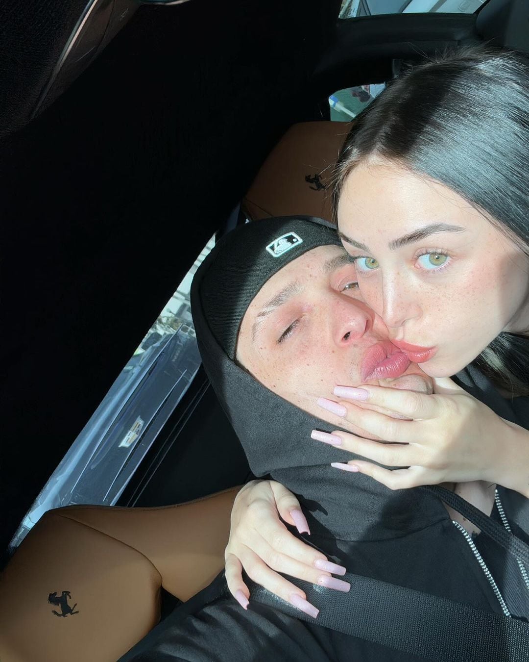 Nicki Nicole y Peso Pluma.