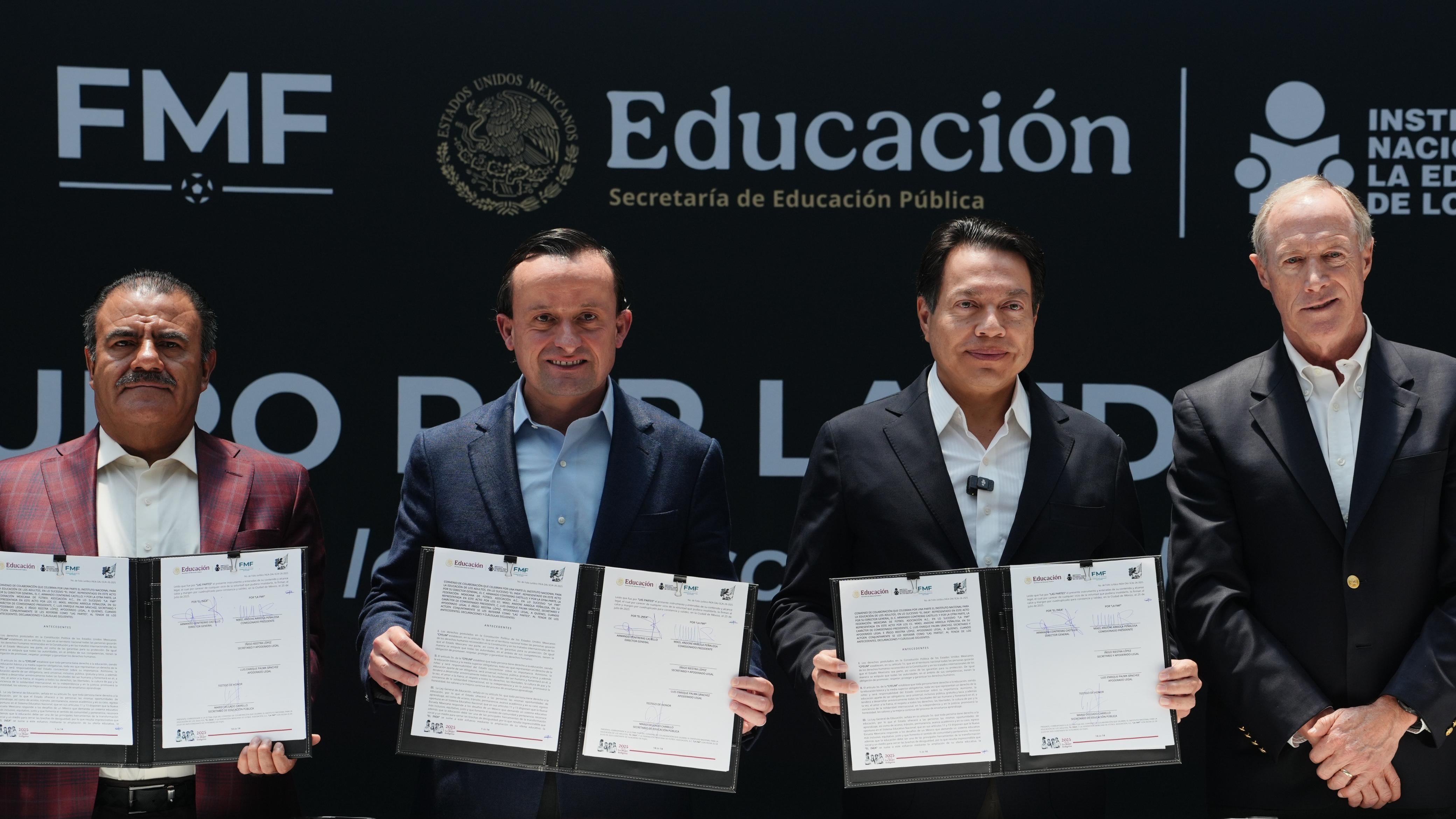 Mario Delgado impulsa alianza SEP, INEA y FMF para erradicar el analfabetismo en México para 2026
