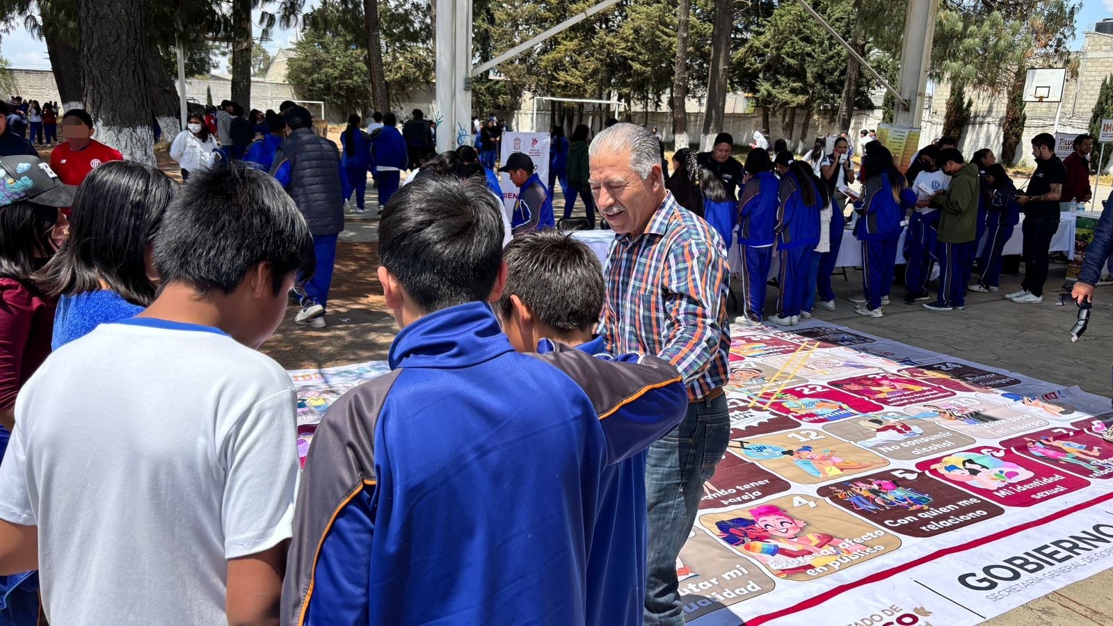 Toluca impulsa entornos seguros con feria escolar sobre prevención del delito