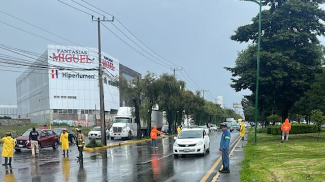 Metepec atendió solicitudes por la lluvia
