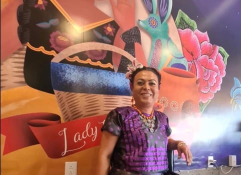 Lady Tacos de Canasta