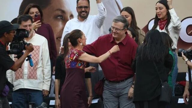 Abrazo de Claudia Sheinbaum y Marcelo Ebrard