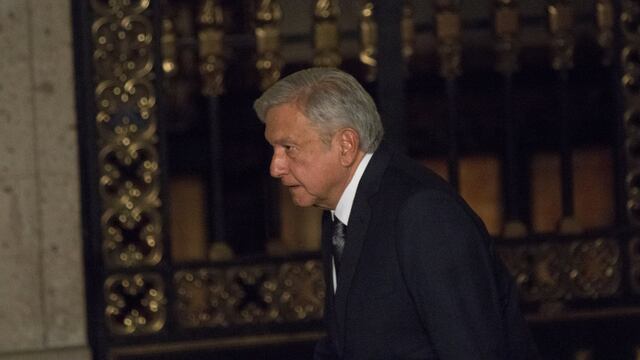 Andrés Manuel López Obrador. Desayuno con ministros.