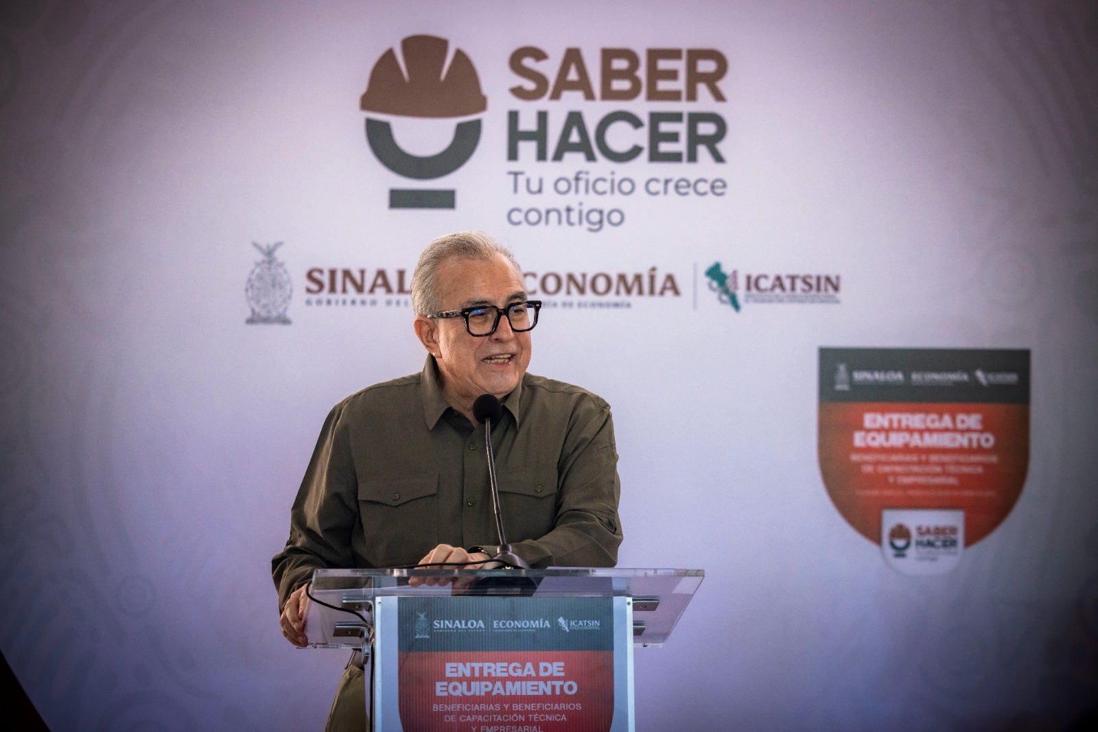 El gobernador destacó la importancia de impulsar el autoempleo en Sinaloa para mejorar la economía local