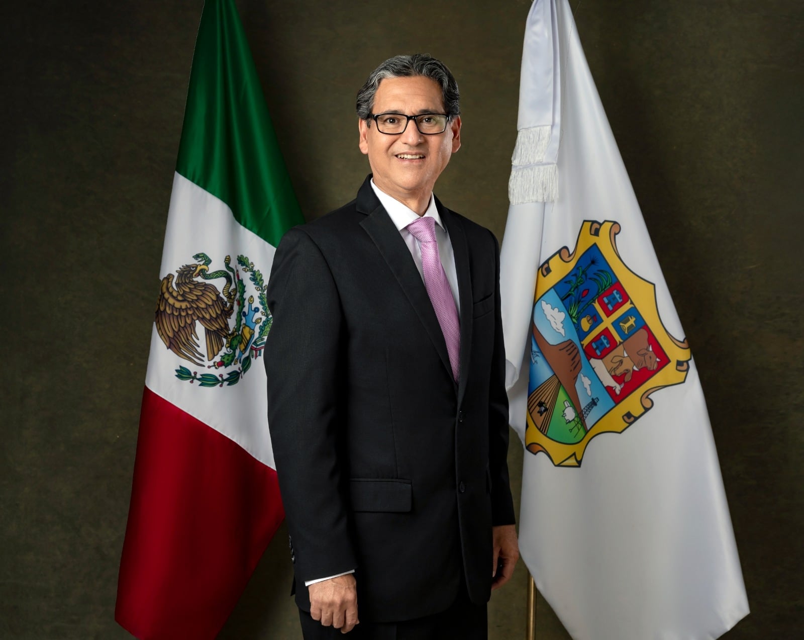 ¿Quién es Erasmo González Robledo?