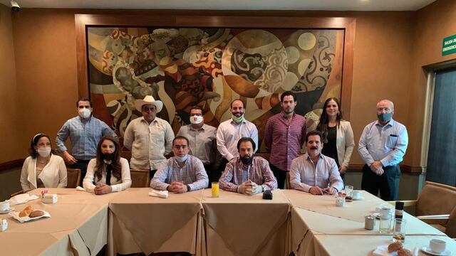 Apoyan a Heriberto Treviño Cantú.