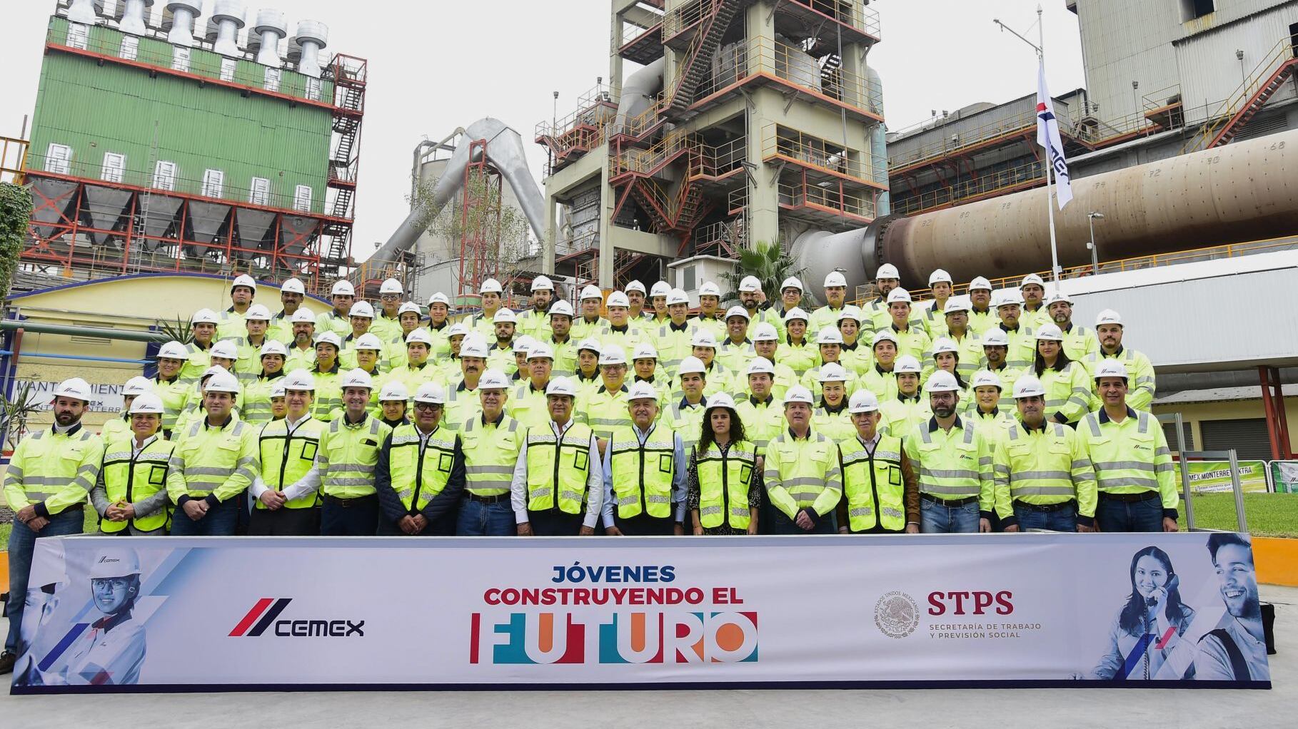 Jóvenes construyendo el futuro se extiende a Los Ángeles, California