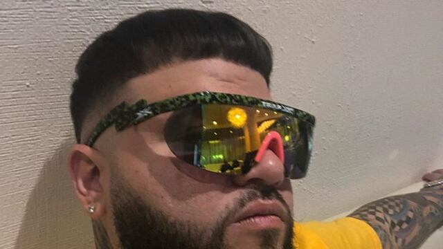 Farruko casi se queda sin cabello