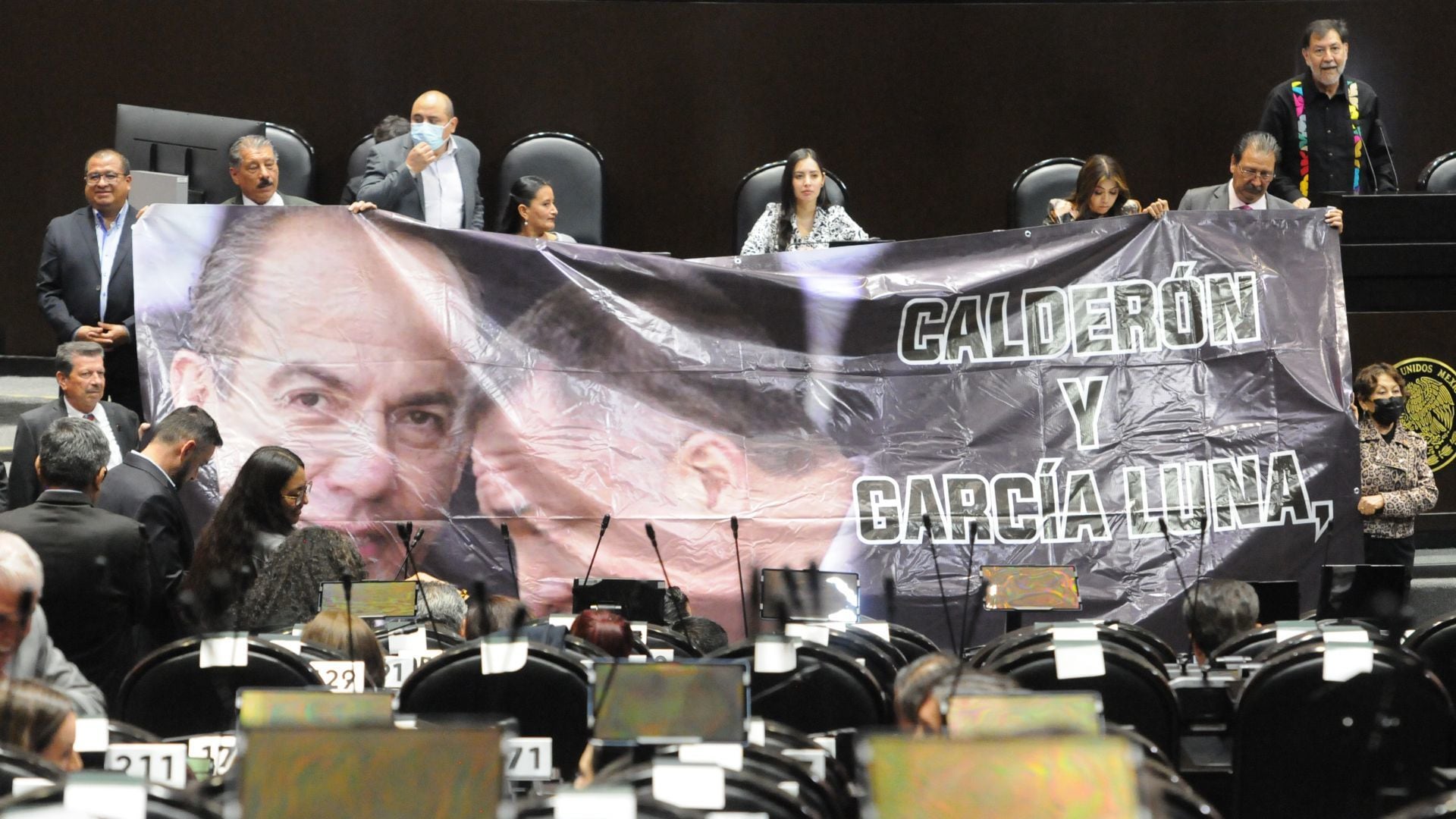 No defendamos a Rubén Rocha como Felipe Calderón defendió a García Luna