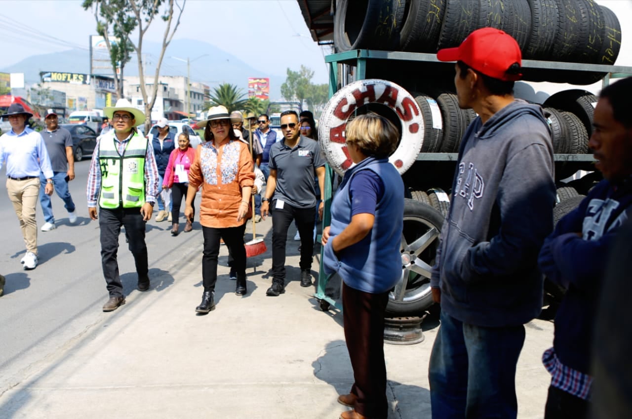 Rastrillo Social en Ecatepec libera vialidades de obstáculos