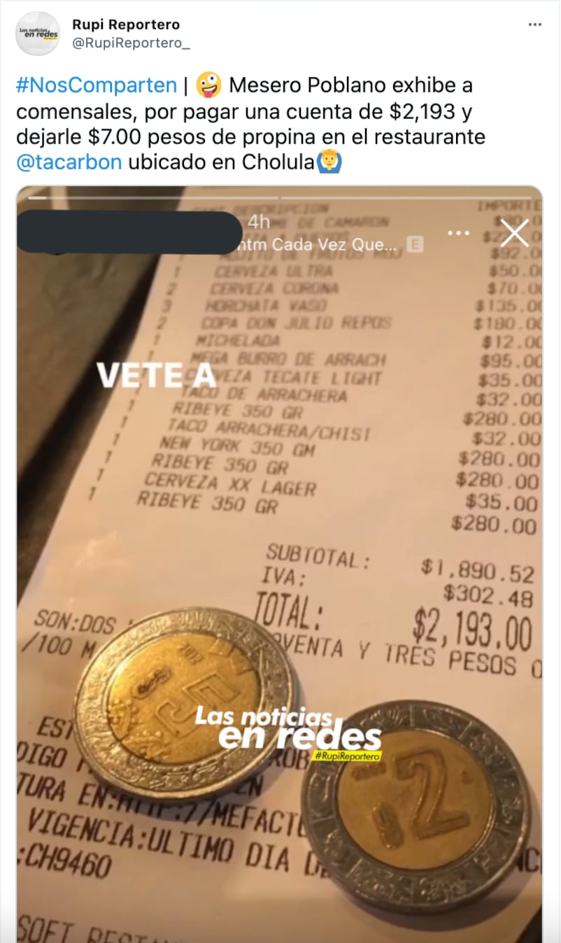Mesero exhibe propina de 7 pesos