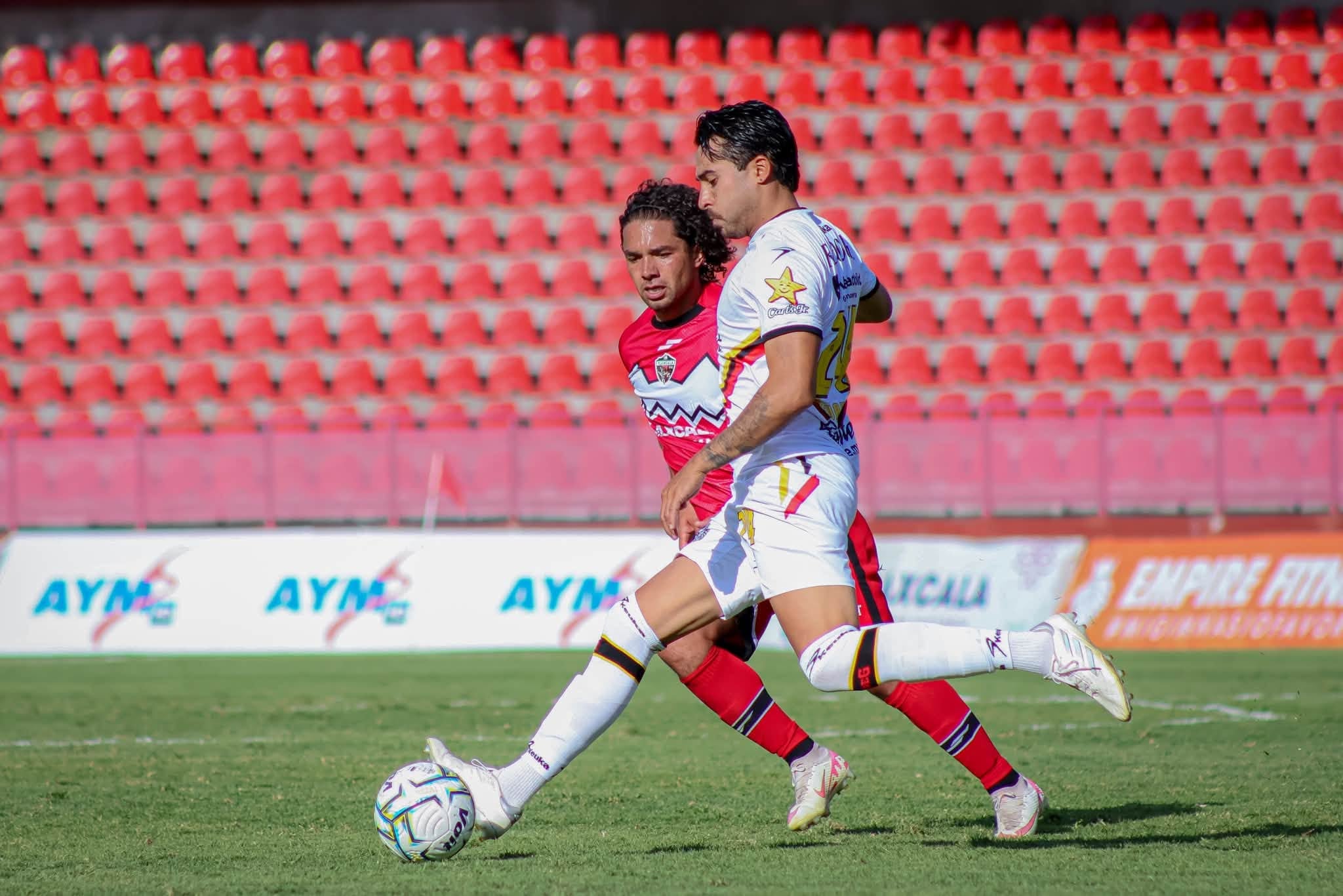 Leones Negros contra Coyotes
