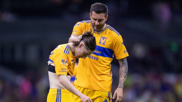 Gignac con Marcelo Flores
