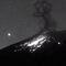 Popocatépetl lanza hoy por la madrugada material incandescente, Protección Civil pide no acercarse