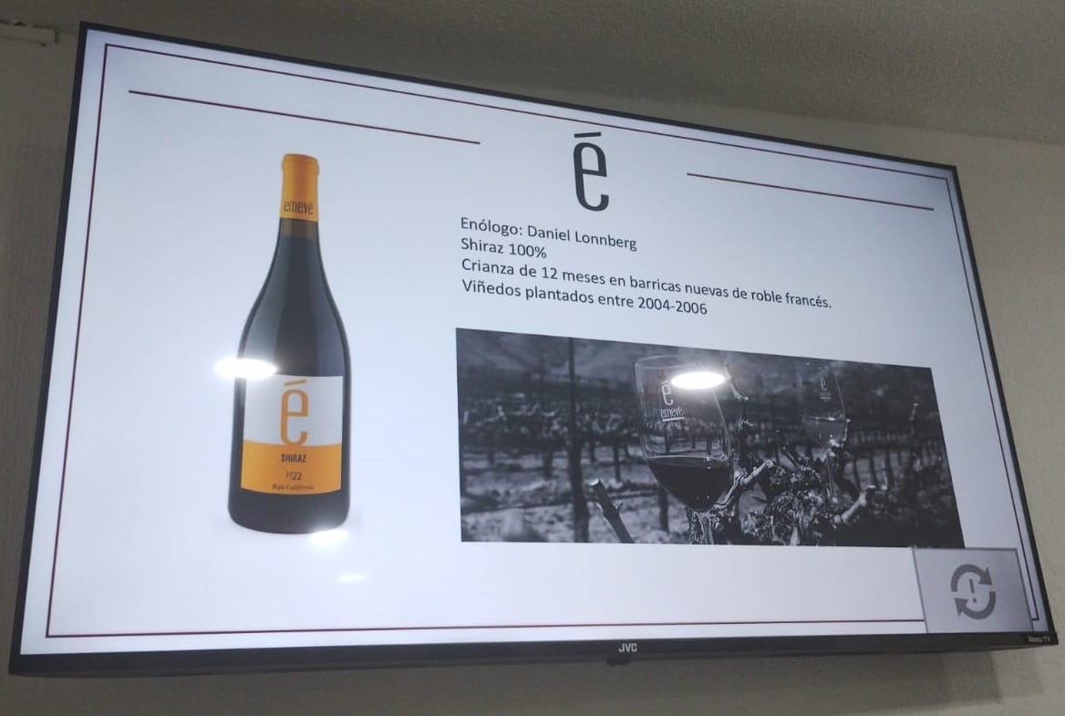 Vino mexicano de nombre “é”