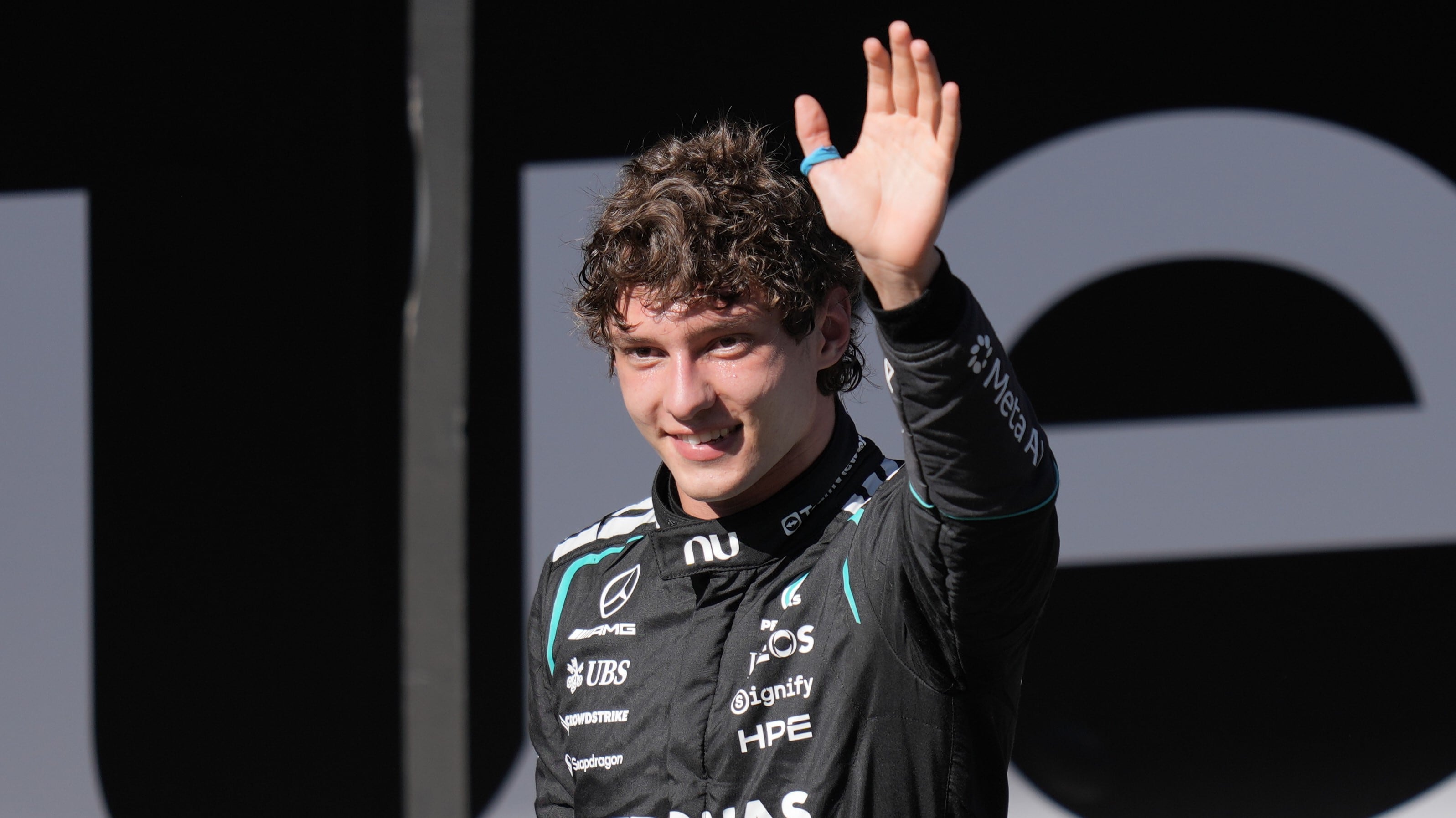 Kimi Antonelli gana el GP de España y consolida el liderato