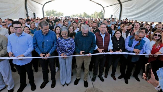 Rubén Rocha inaugura primera etapa de malecón de Guamúchil