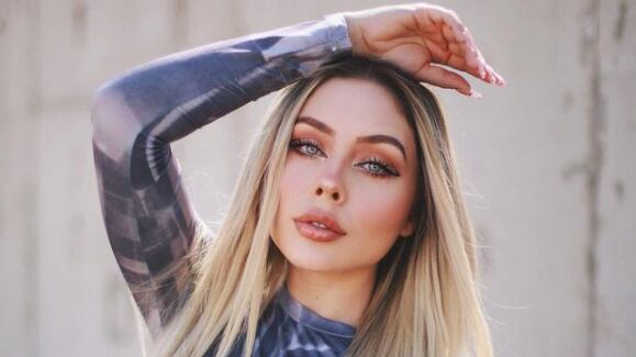 Maya Nazor celebra el 10 de mayo con fotos de su hijo con Santa Fe Klan por el Día de las Madres