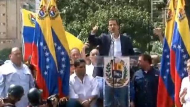 En Venezuela, un muchacho de trayectoria gris, de nombre Juan Guaidó, se acaba de autoproclamar Presidente “de por mientras” en vez del autoritario de Nicolás Maduro,
