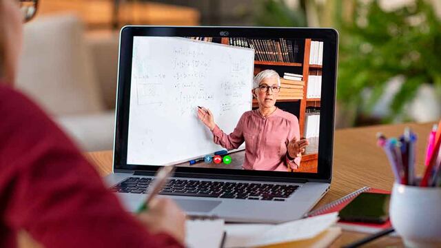 Educación a distancia