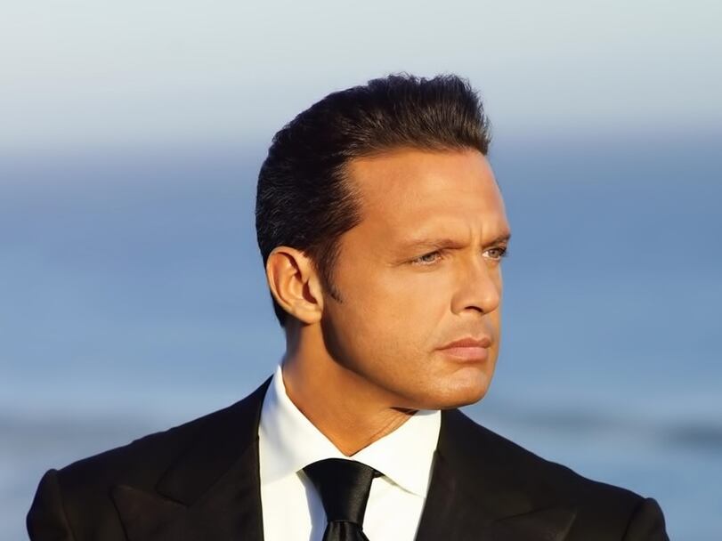 Luis Miguel, cantante.