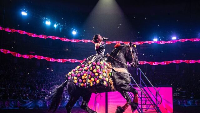 Ángela Aguilar en Jaripeo hasta los huesos