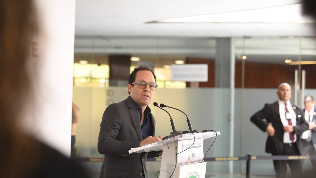 Clemente Castañeda pide expandir el acceso público a Internet de cara al Mundial 2026